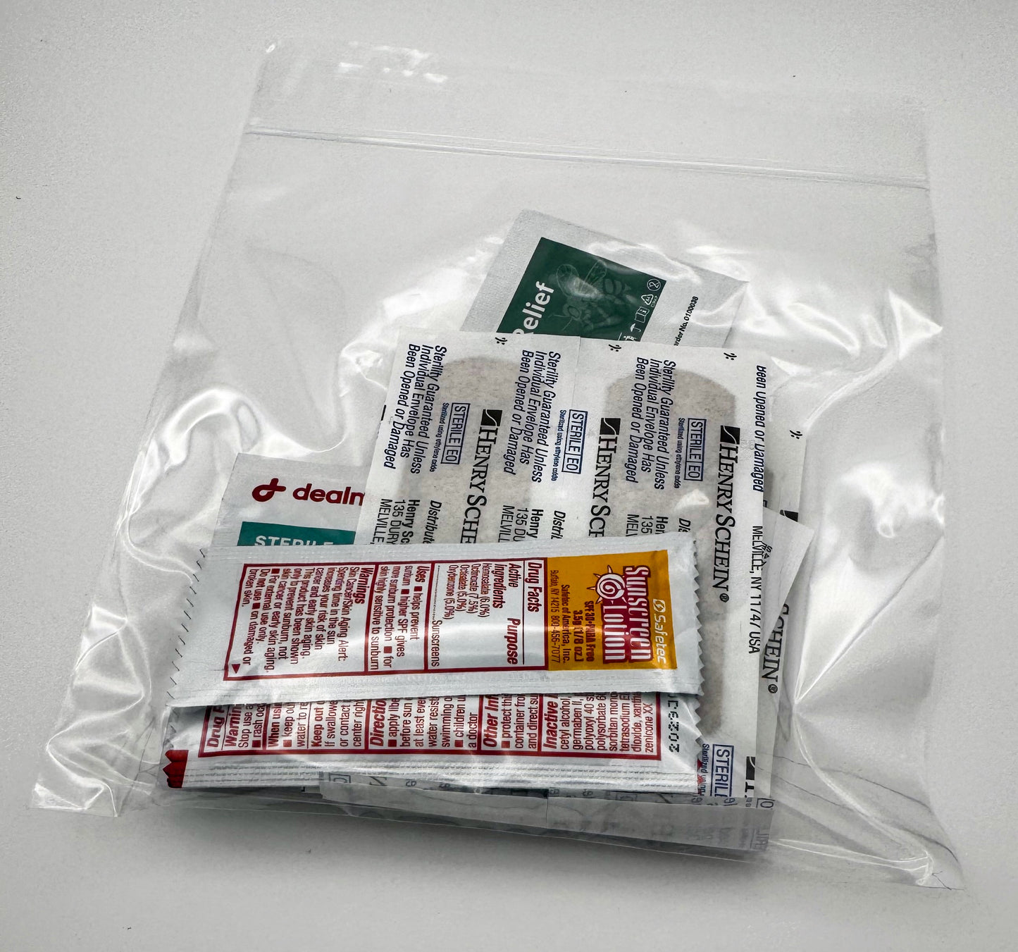 THE HIKER KIT